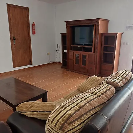 Con Piscina منزل ريفي *